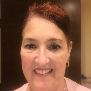 Meet your Posher, Cynthia